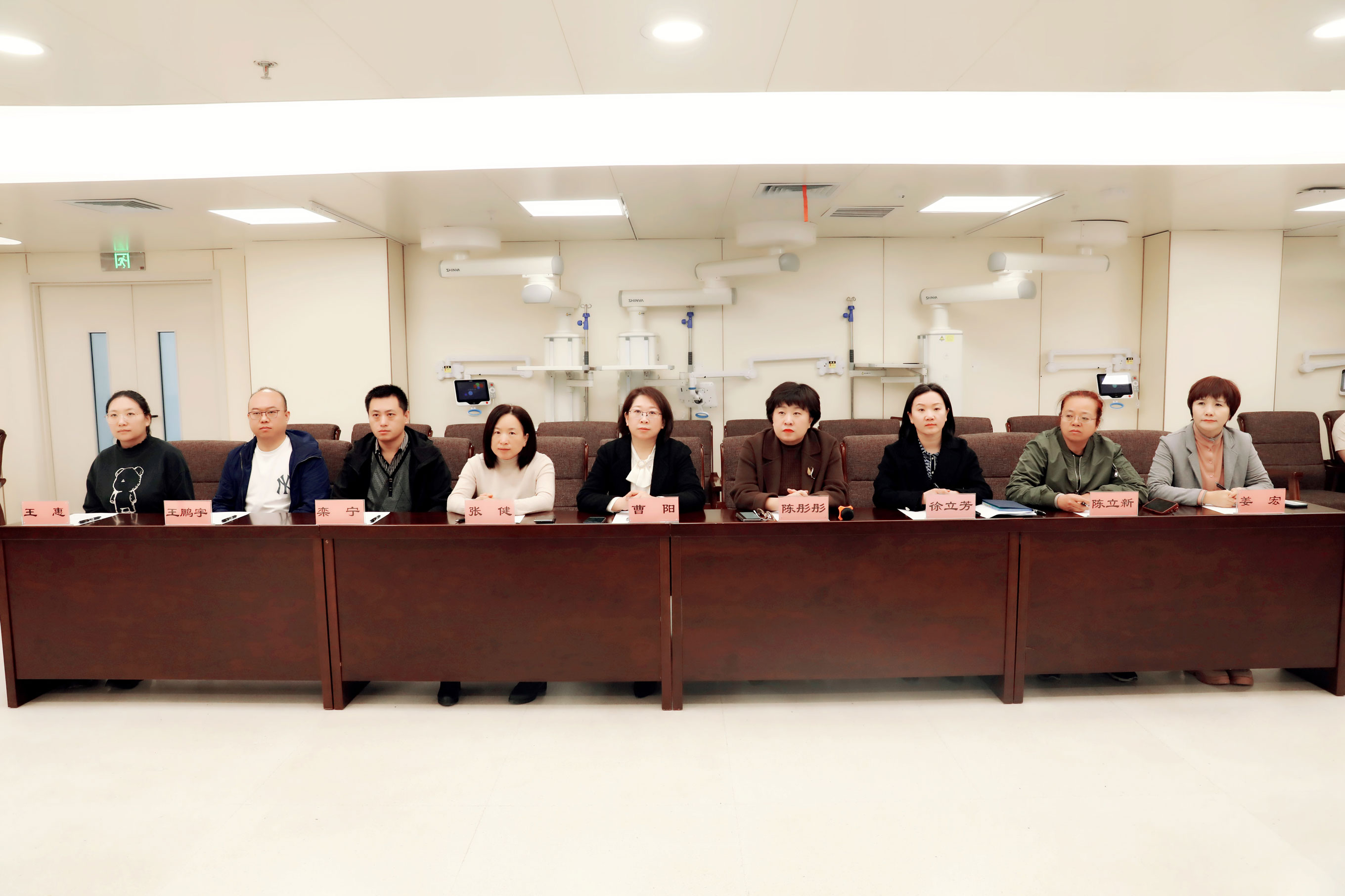 1评委_副本.jpg 1评委_副本.jpg